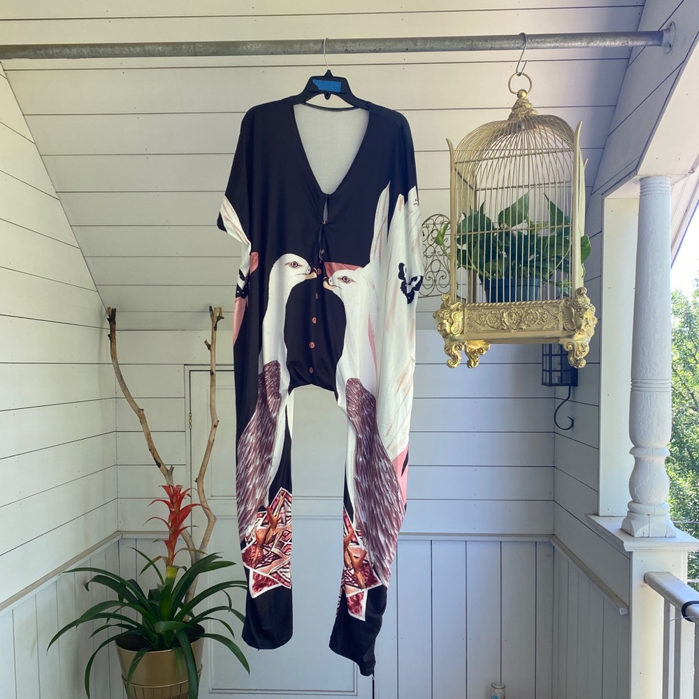 NEW Gorgeous onsie with bird design